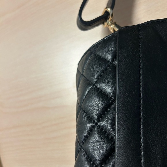 Danier vintage Y2K quilted side leather larger bag with multiple handles EVC - Picture 3 of 16